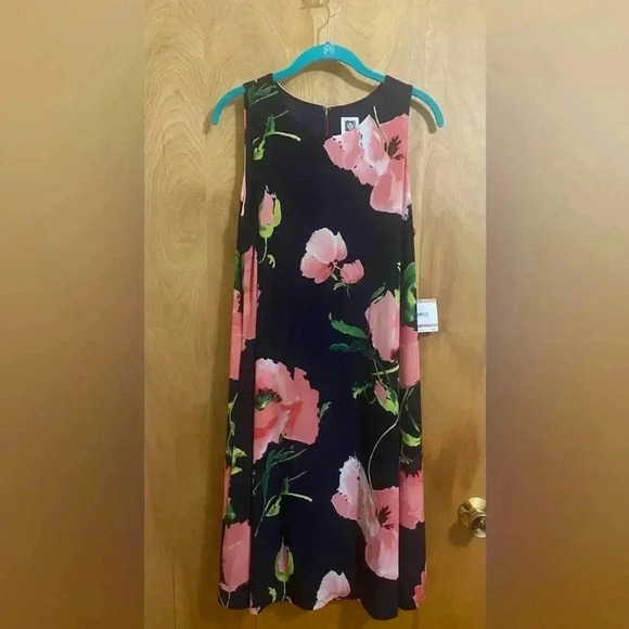 AK Anne Klein Dresses & Skirts - Anne Klein Navy Floral Sleeveless Keyhole Fully Lined Dress Size 12 NWT